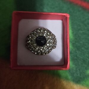 Heidi Daus Black and Gold Cocktail Ring with Vintage-Inspired Design
